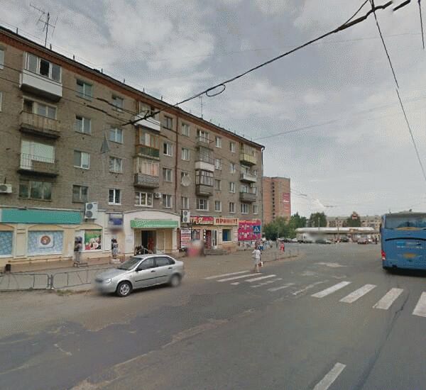 Банкомат Углеметбанка по адресу ул. 50-летия ВЛКСМ,  д. 40