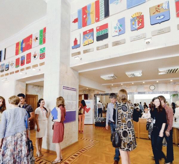 Банкомат Сбербанка России по адресу пл. имени 50-летия Октября,  д. 15